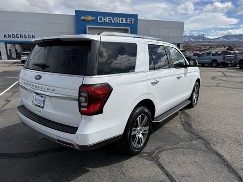 Used 2023 Ford Expedition Limited image 6