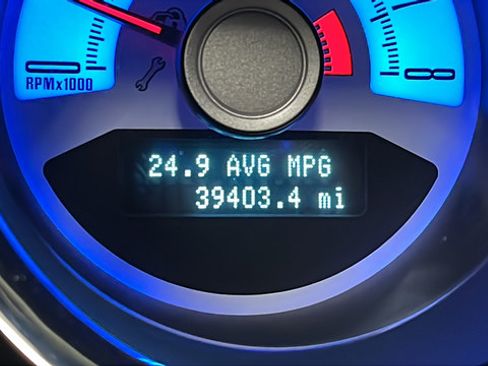 Used 2010 Ford Mustang GT RWD image 26