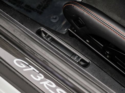 Used 2019 Porsche 911 GT3 RS RWD image 55