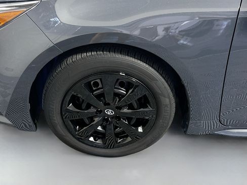 Used 2024 Toyota Corolla LE FWD image 13