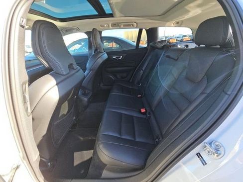 Certified 2025 Volvo V60 B5 Cross Country Plus image 6