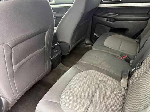 Used 2017 Ford Explorer XLT FWD image 14
