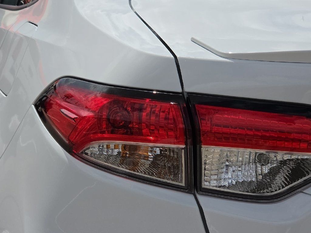 New 2027 Toyota Corolla SE FWD image 10