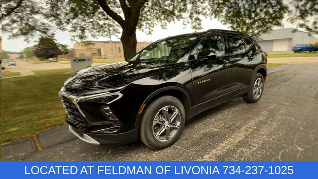 Certified 2024 Chevrolet Blazer LT w/ Convenience Package FWD image 4