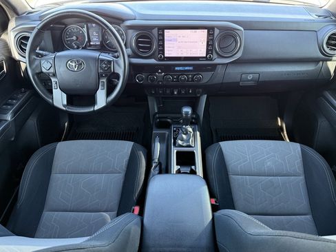 Used 2021 Toyota Tacoma TRD Sport image 15