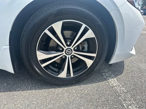 Certified 2023 Nissan Sentra SV FWD image 10