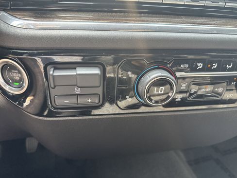 Used 2024 Chevrolet Silverado 1500 RST image 28