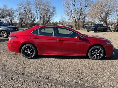 Used 2023 Toyota Camry SE w/ Convenience Package FWD image 9
