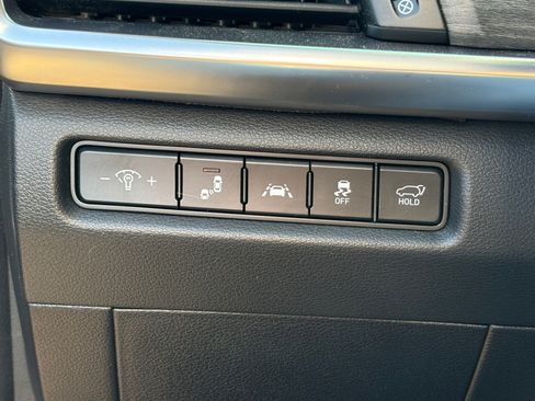 Certified 2021 Kia Telluride EX w/ EX Premium Package AWD/4WD image 10