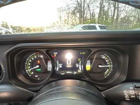 Used 2025 Jeep Wrangler Unlimited Rubicon 4xe w/ Safety Group image 17