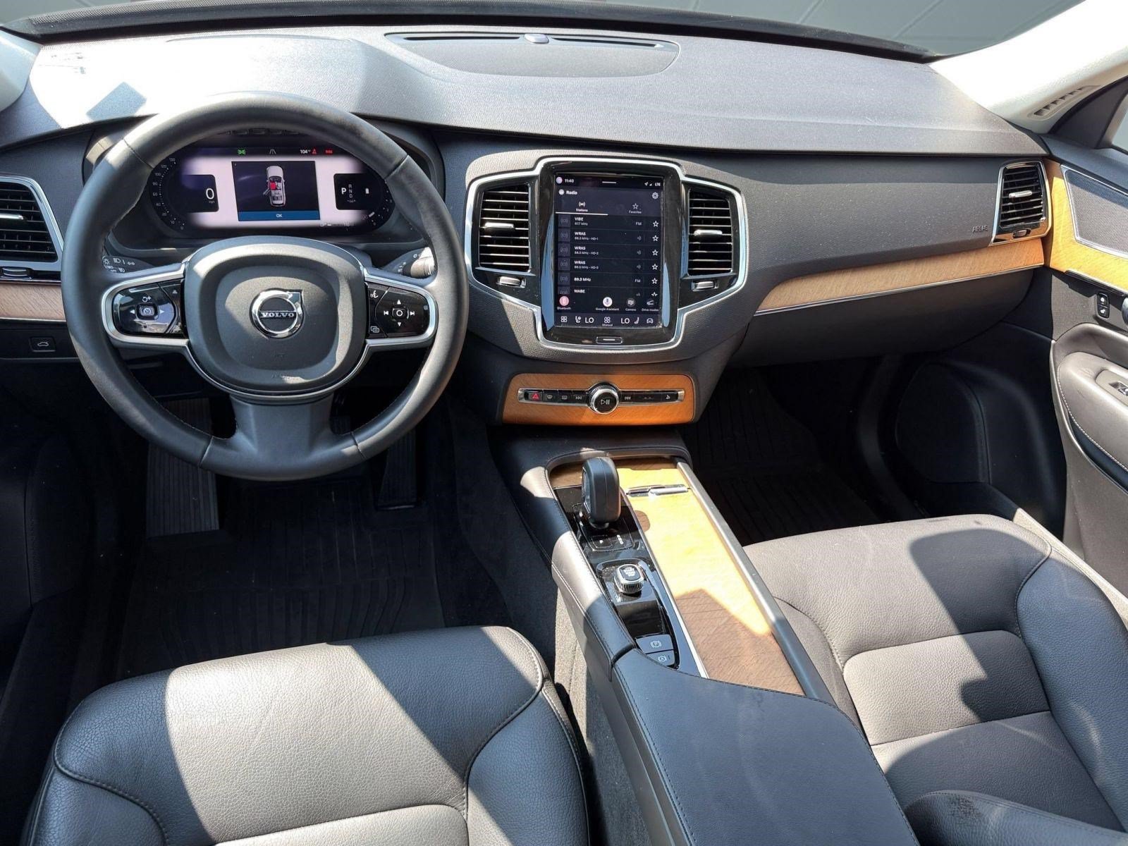 Certified 2024 Volvo XC90 B6 Plus w/ Protection Package Premier AWD/4WD image 16