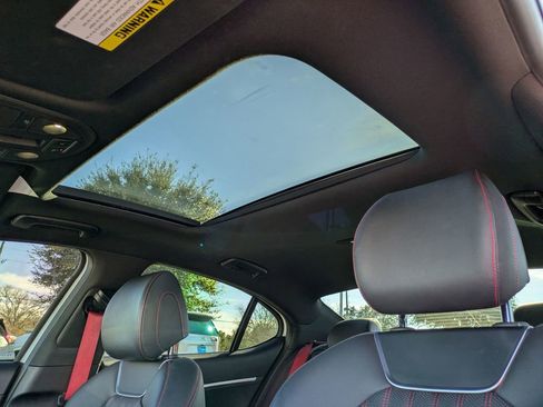 Used 2023 Genesis G70 2.0T w/ Sport Prestige Package image 17