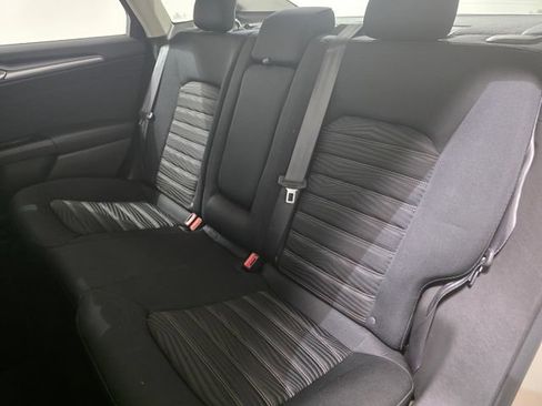 Used 2016 Ford Fusion SE w/ SE Cold Weather Package FWD image 27