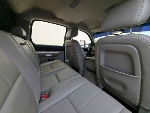 Used 2011 Chevrolet Silverado 1500 LT w/ All-Star Edition AWD/4WD image 13