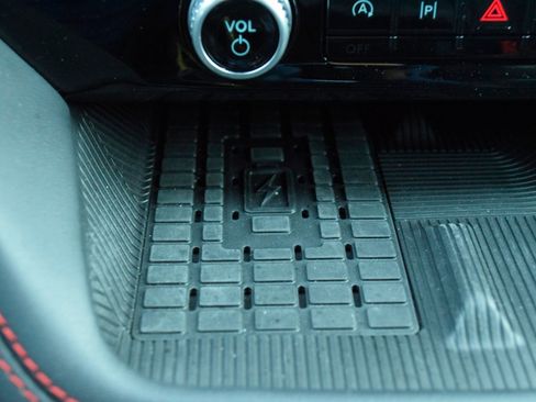 Certified 2025 Ford Explorer ST image 17