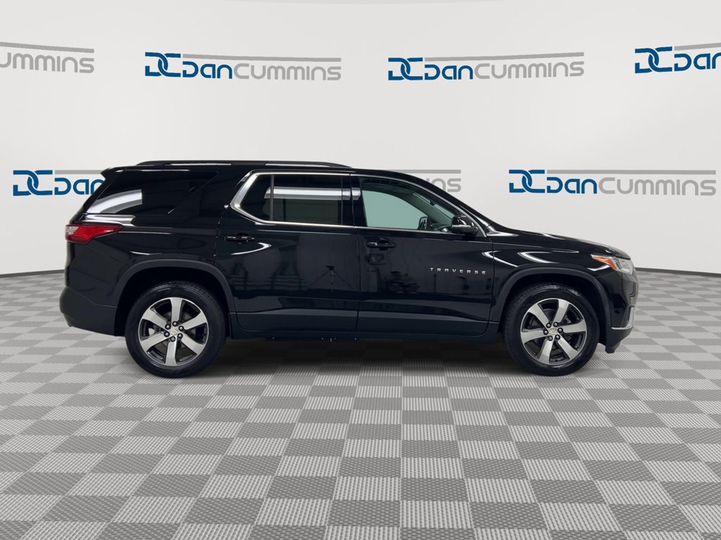 Used 2021 Chevrolet Traverse LT w/ LT Premium Package AWD/4WD image 9
