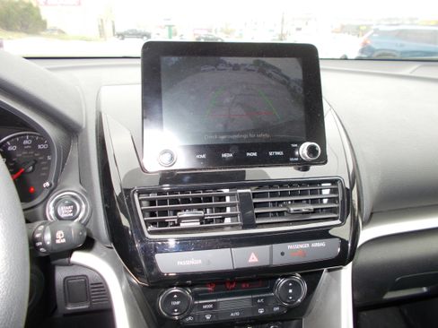 Used 2024 Mitsubishi Eclipse Cross LE image 16