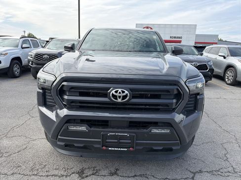 Used 2024 Toyota Tacoma SR5 AWD/4WD image 3