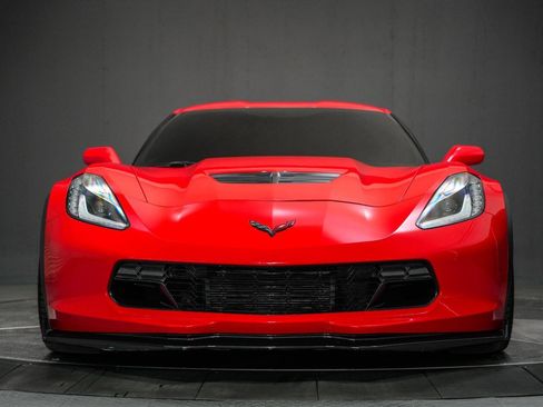 Used 2017 Chevrolet Corvette Z06 RWD image 9