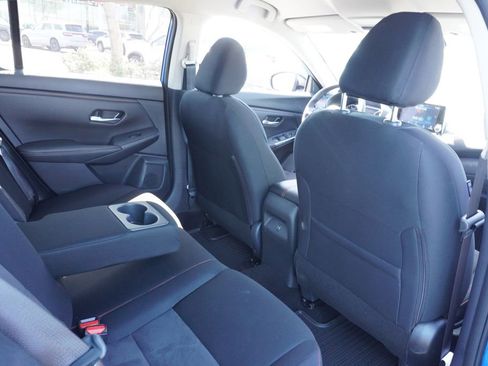 Certified 2025 Nissan Sentra SR w/ Midnight Edition image 10