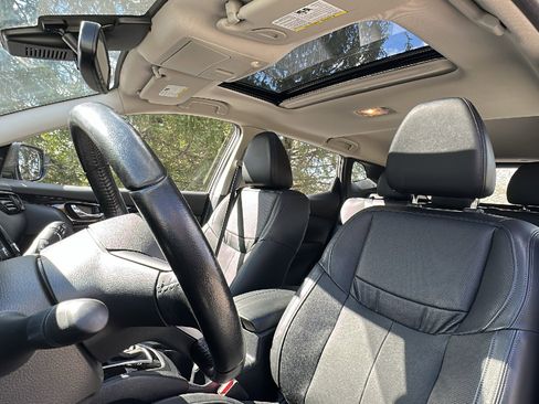 Certified 2022 Nissan Rogue Sport SL w/ Premium Package image 14