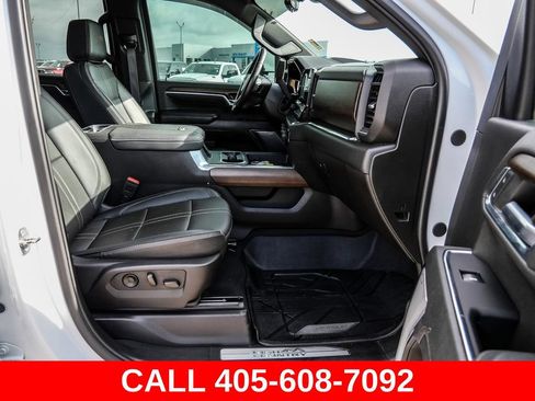 Used 2024 Chevrolet Silverado 2500 High Country w/ High Country Premium Package AWD/4WD image 15
