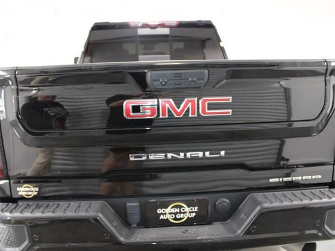 Used 2024 GMC Sierra 2500 Denali w/ Denali Reserve Package AWD/4WD image 8