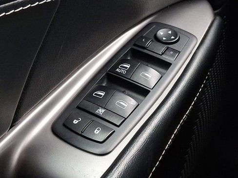 Certified 2017 Dodge Journey Crossroad image 28