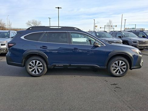 Certified 2025 Subaru Outback Premium image 7