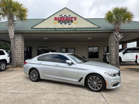 Used 2017 BMW 540i RWD image 1