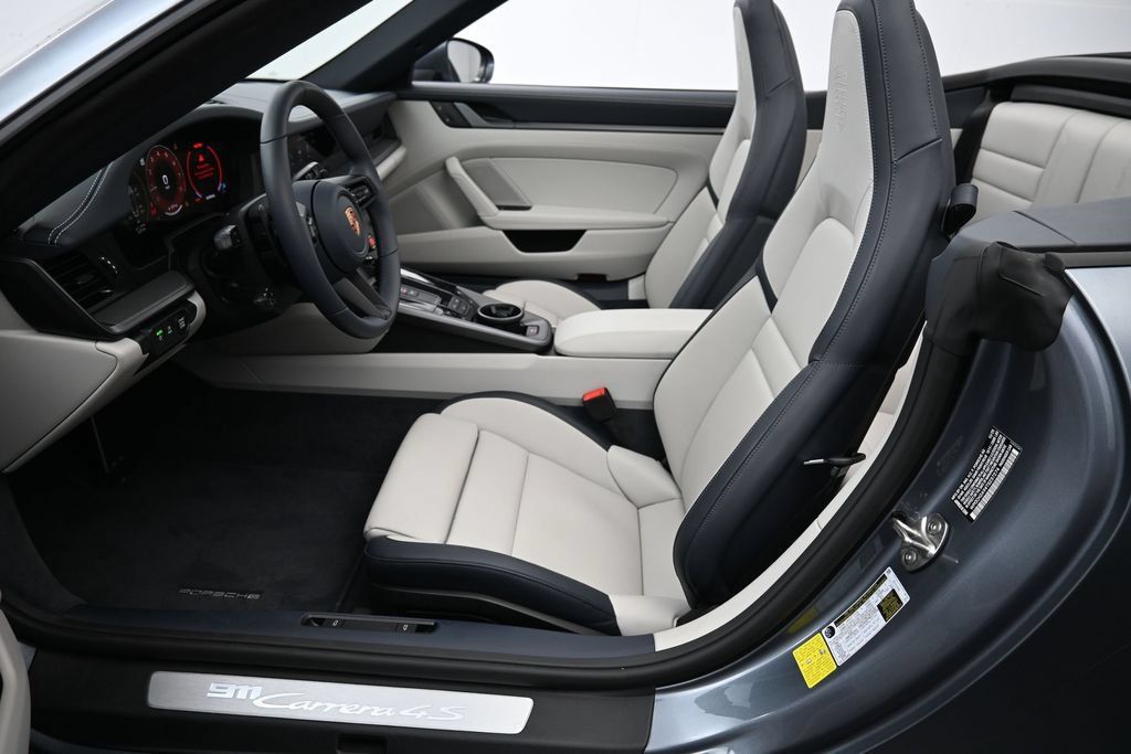 Certified 2026 Porsche 911 Carrera 4S AWD/4WD image 8