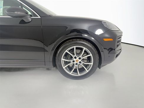 New 2026 Porsche Cayenne image 27