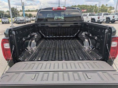 New 2025 GMC Canyon Elevation w/ Convenience Package image 15