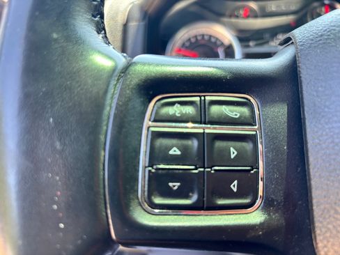 Used 2018 RAM 1500 Sport AWD/4WD image 30