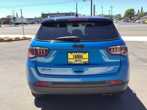 Used 2021 Jeep Compass Latitude w/ Sun and Sound Group AWD/4WD image 27