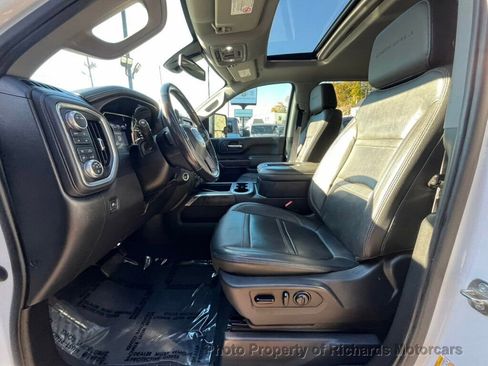 Used 2022 GMC Sierra 2500 Denali image 17