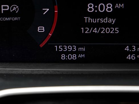 Used 2024 Audi Q3 2.0T Premium w/ Convenience Package image 24