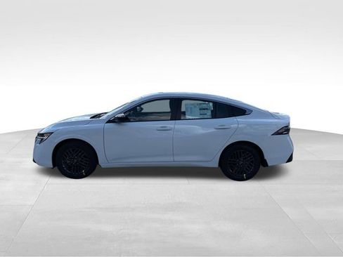 New 2026 Nissan Sentra SV w/ Floor Mat Package FWD image 4