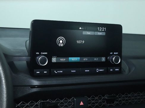 Used 2025 Honda Accord LX image 27
