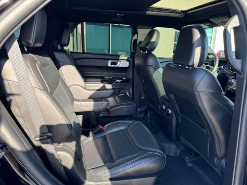 Used 2022 Ford Explorer ST w/ Equipment Group 401A image 10
