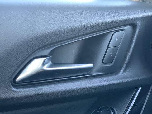 Certified 2026 Chevrolet Equinox LT FWD image 16