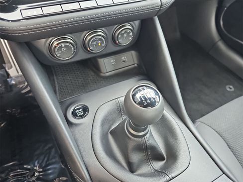 Used 2023 Nissan Z Performance w/ Floor Mat Package (L93) image 19