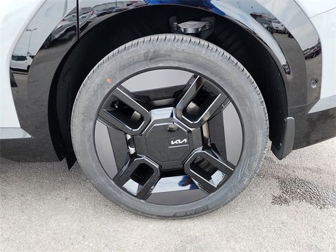 New 2026 Kia EV9 GT-Line image 30