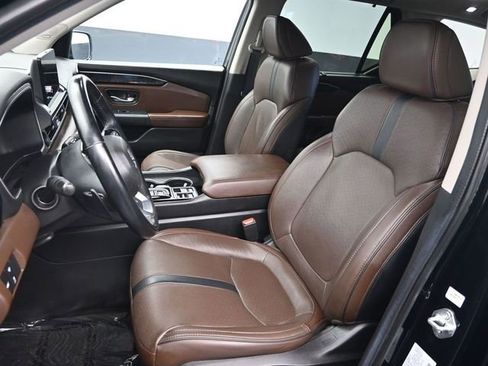 Certified 2025 Honda Pilot Elite image 19