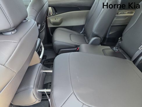 New 2026 Kia Carnival LXS image 24