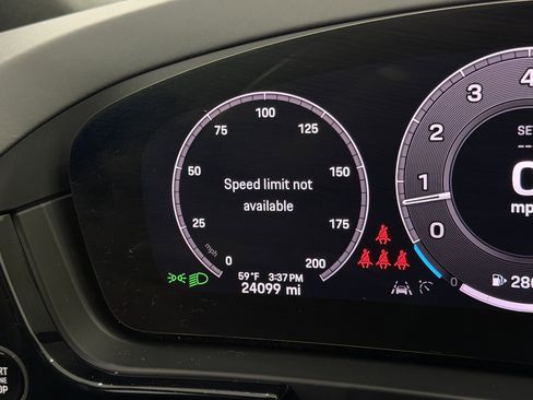 Certified 2024 Porsche Cayenne S image 51