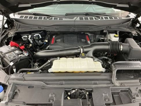 Used 2025 Ford F150 Raptor AWD/4WD image 33