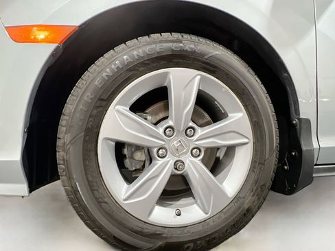 Used 2018 Honda Odyssey EX-L image 24