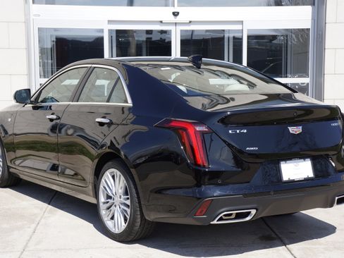 Used 2021 Cadillac CT4 Premium Luxury image 9