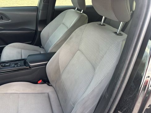 Used 2023 Toyota Prius LE FWD image 35